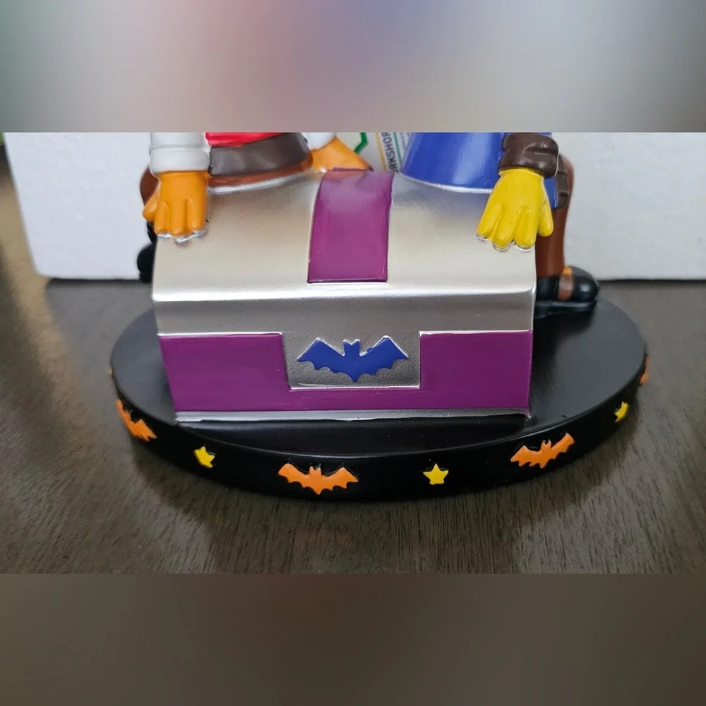 2 Sesame Workshop Halloween Inspired Figures: Burt & Ernie Pirates and Robots